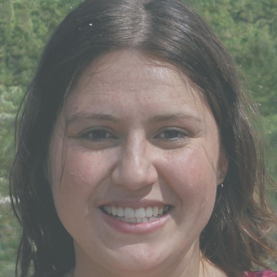 Esperanza Molina, instructora de finanzas personales